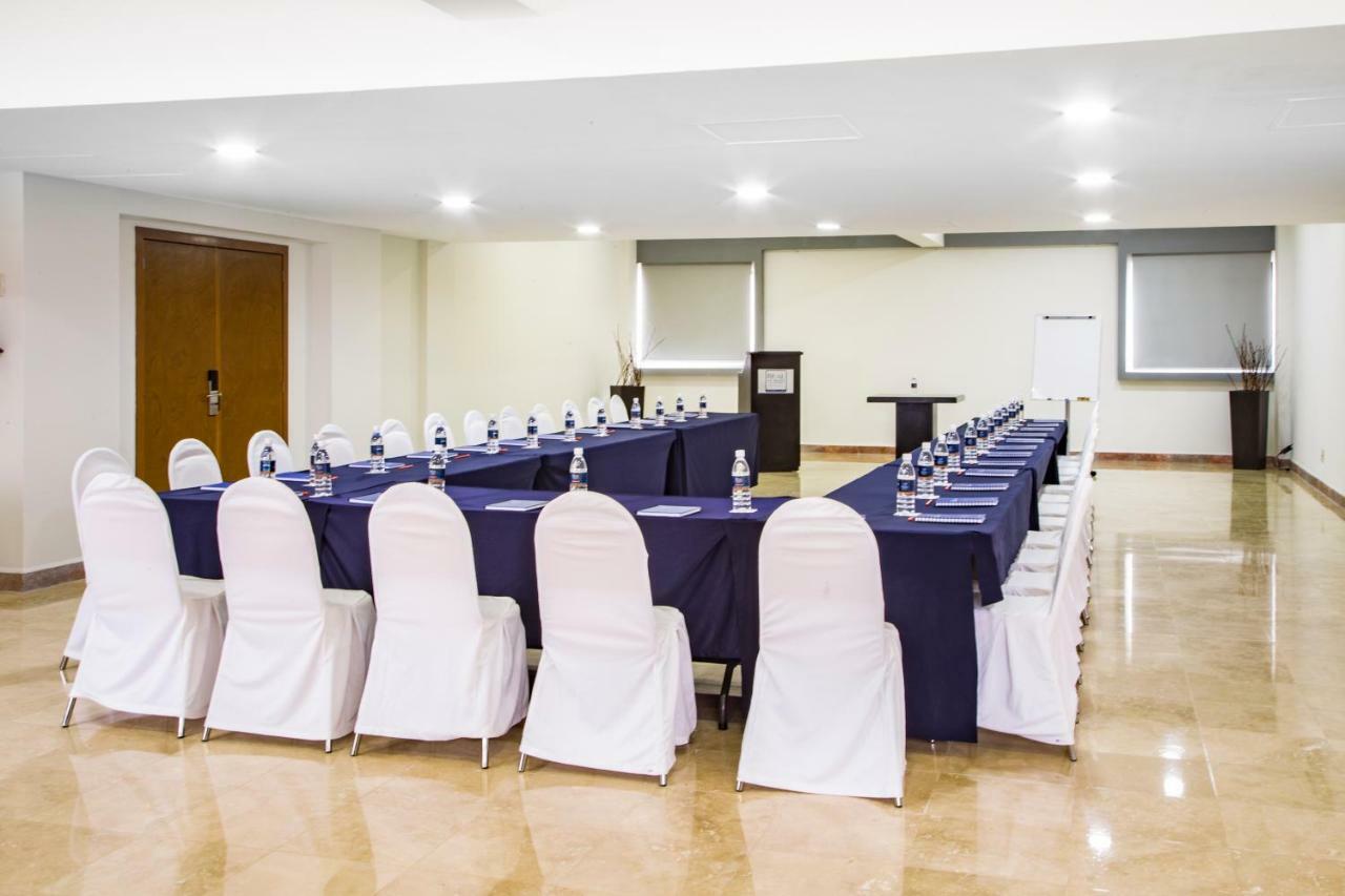 Imperio De Angeles Executive Leon Poliforum Екстер'єр фото